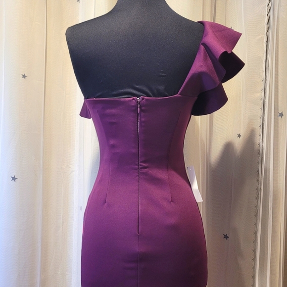 🍒NWT🍒 LIPSY LONDON ONE SHOULDER BODYCON - Picture 7 of 11